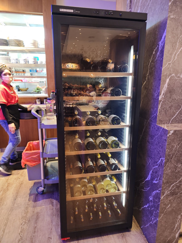Liebherr 195 Bot Wine Cabinet(Glass Door)