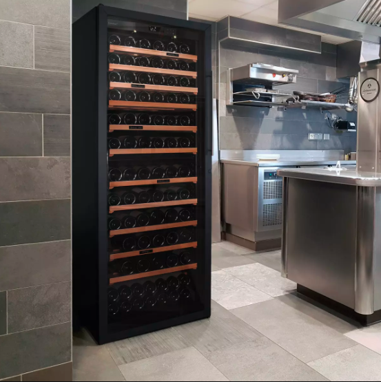 EuroCave 220 Bot Wine La Première WineFridge SG