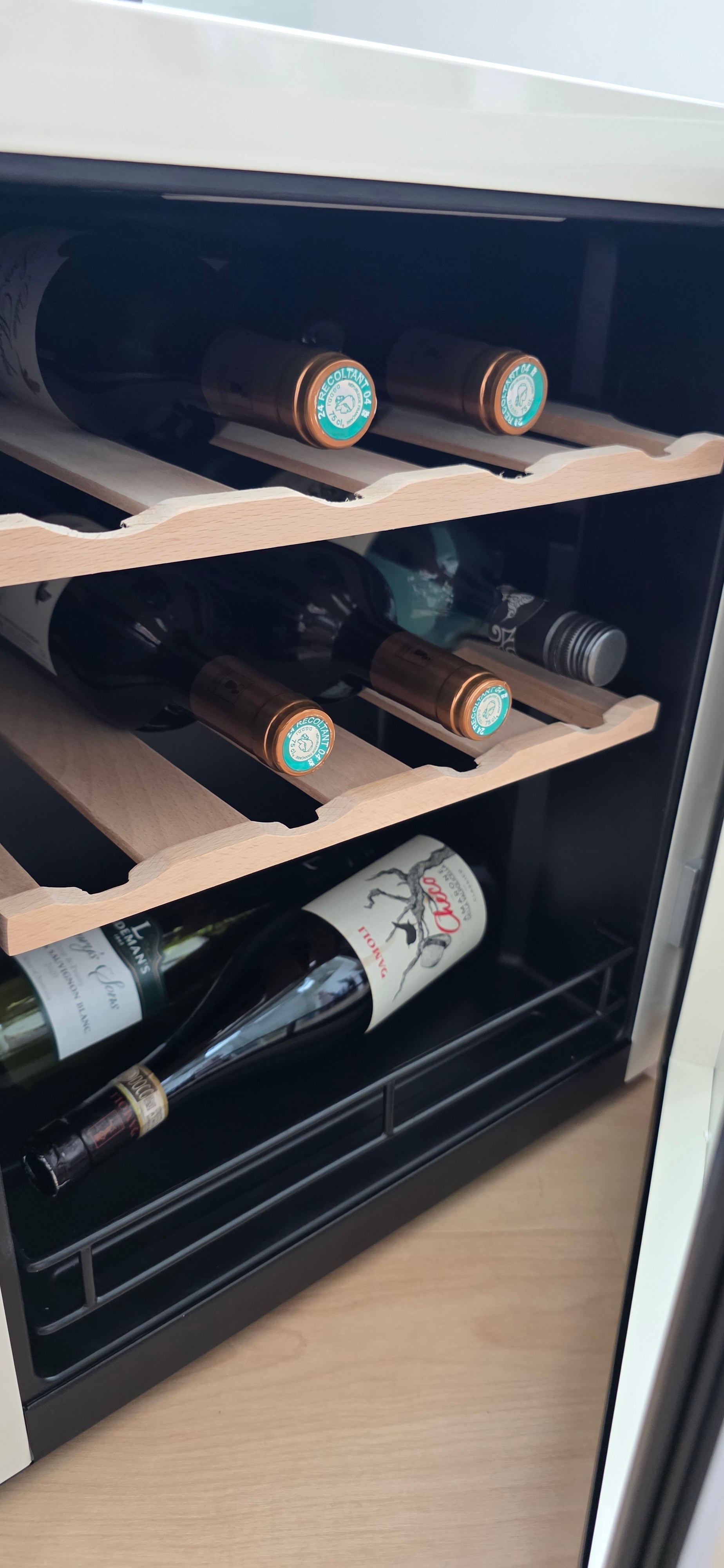 Culinova 16 Bot Wine Cabinet (Anti Condensation)