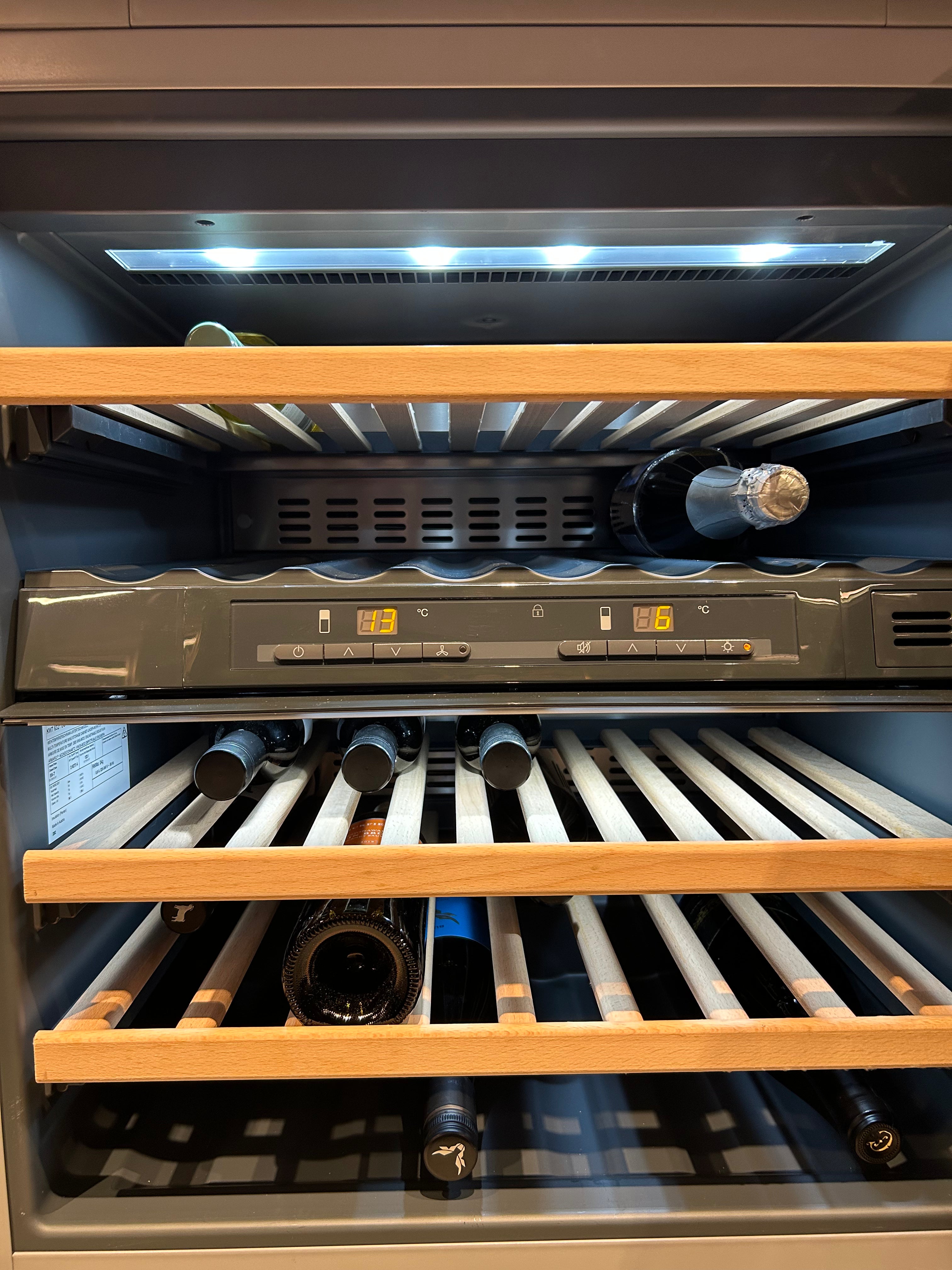 Miele 34 Bot Dual Zone Undercounter Wine Cabinet (Open Box)