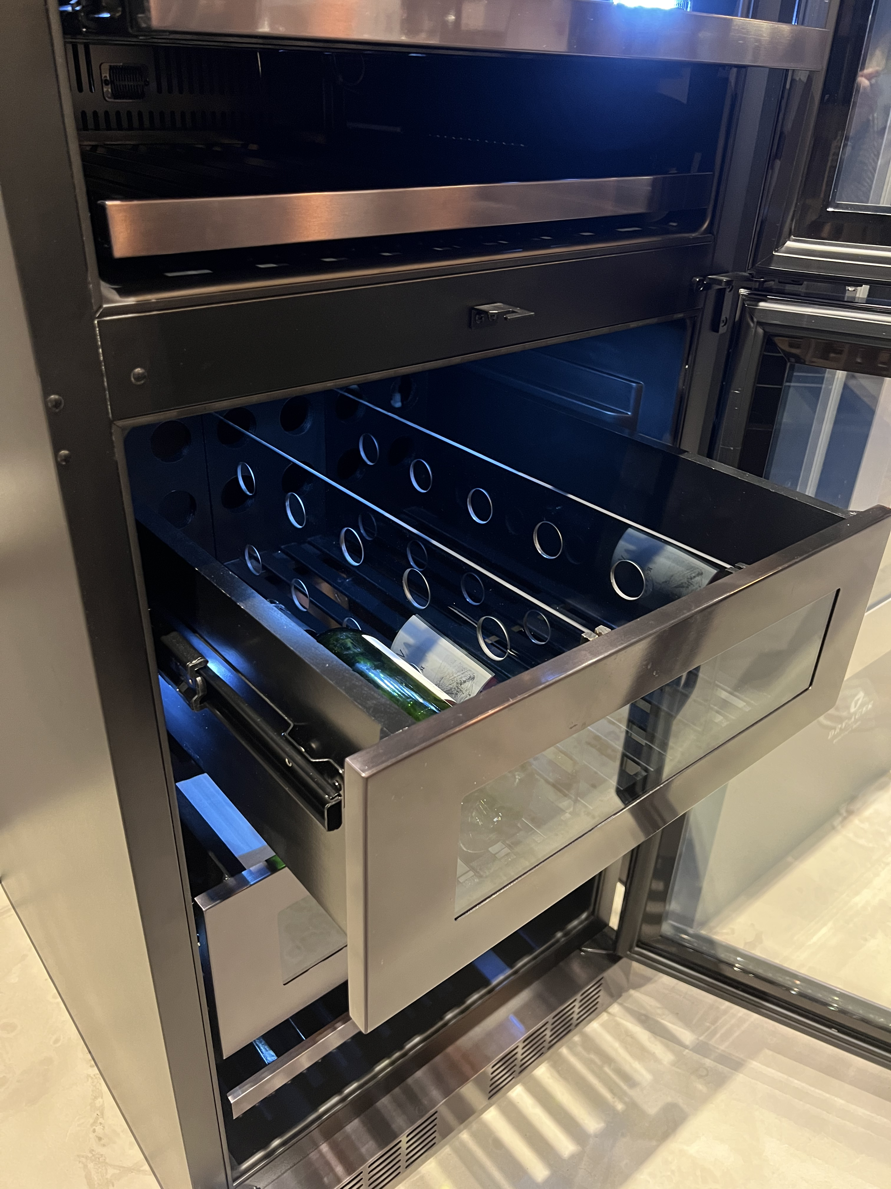 Kadeka 84 Bot 144 Can Dual Zone Wine Cabinet(Display Set)
