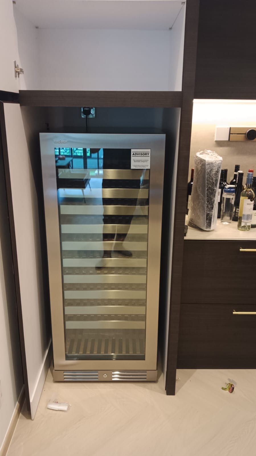 Kadeka 121 Bot Wine Cabinet