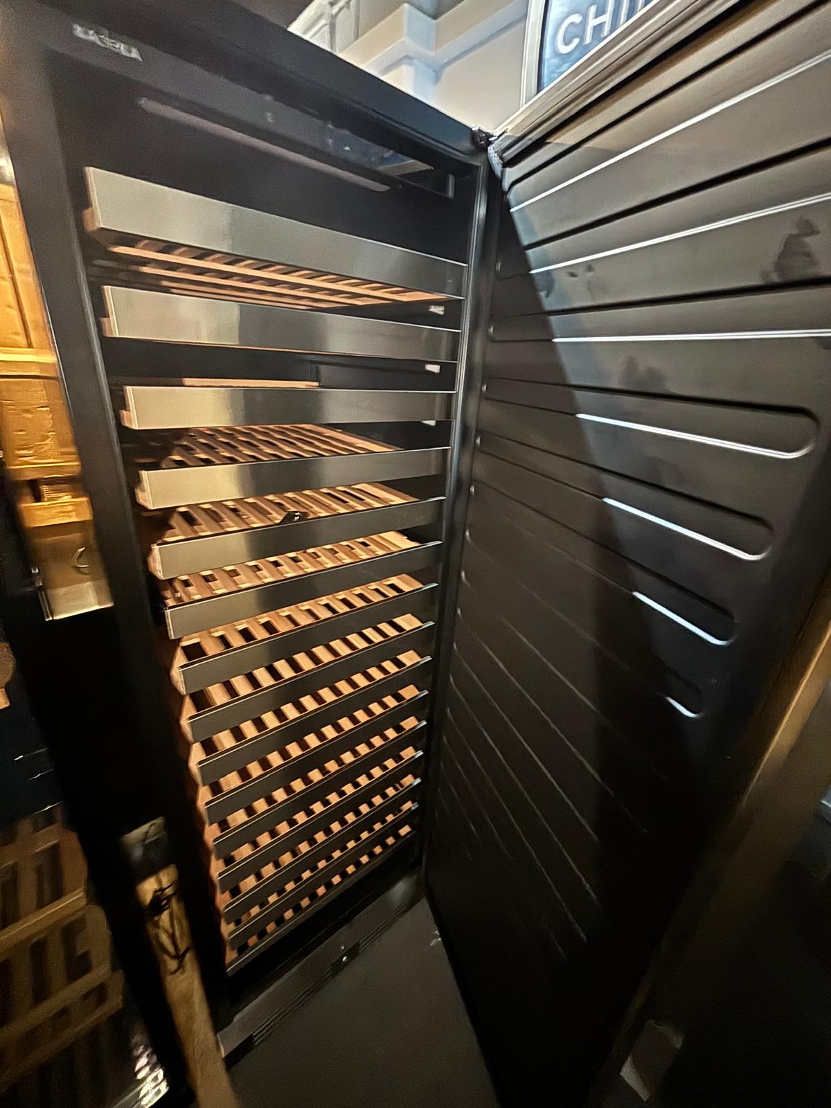 Kadeka 165 Bot Wine Cabinet (Stainless Steel Door) (Used)