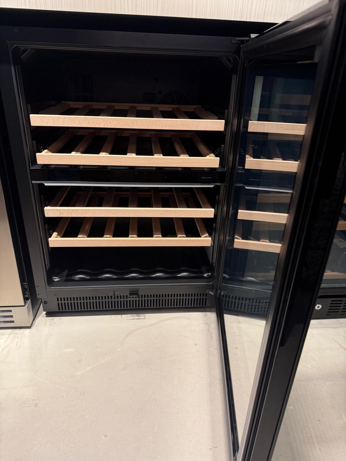 Vintec 40 Inverter Technology Bot Dual Zone Wine Cabinet
