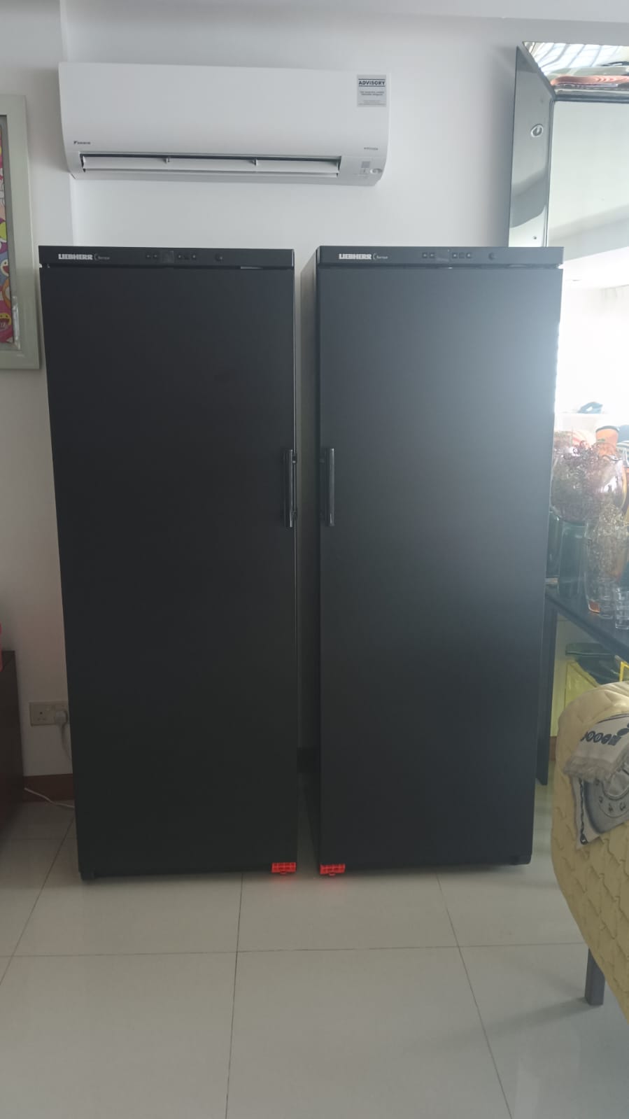 Liebherr 195 Bot Wine Cabinet(Black Door)