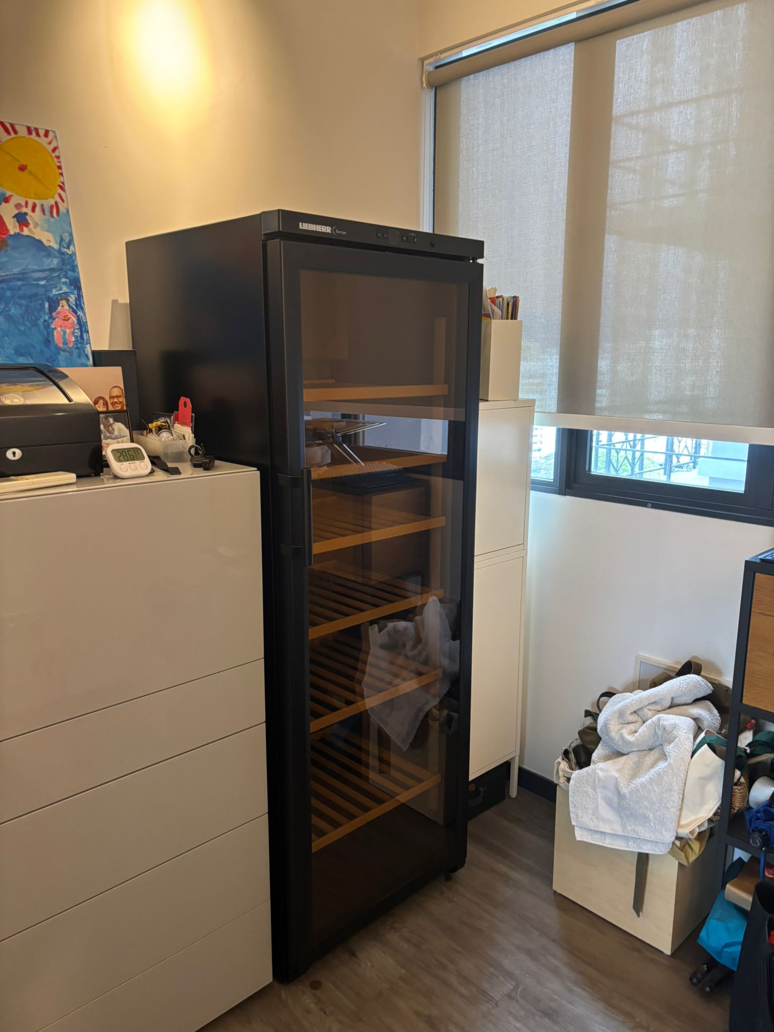 Liebherr 195 Bot Wine Cabinet(Glass Door)