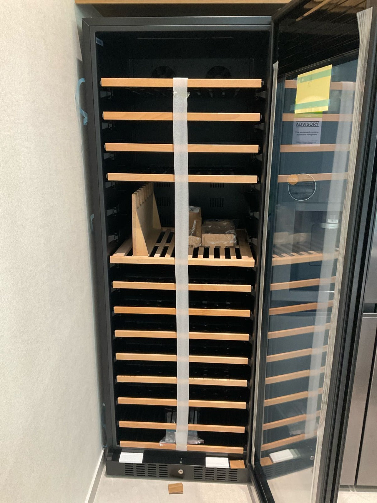 Kadeka 194 Inverter Technology Bot Wine Cabinet