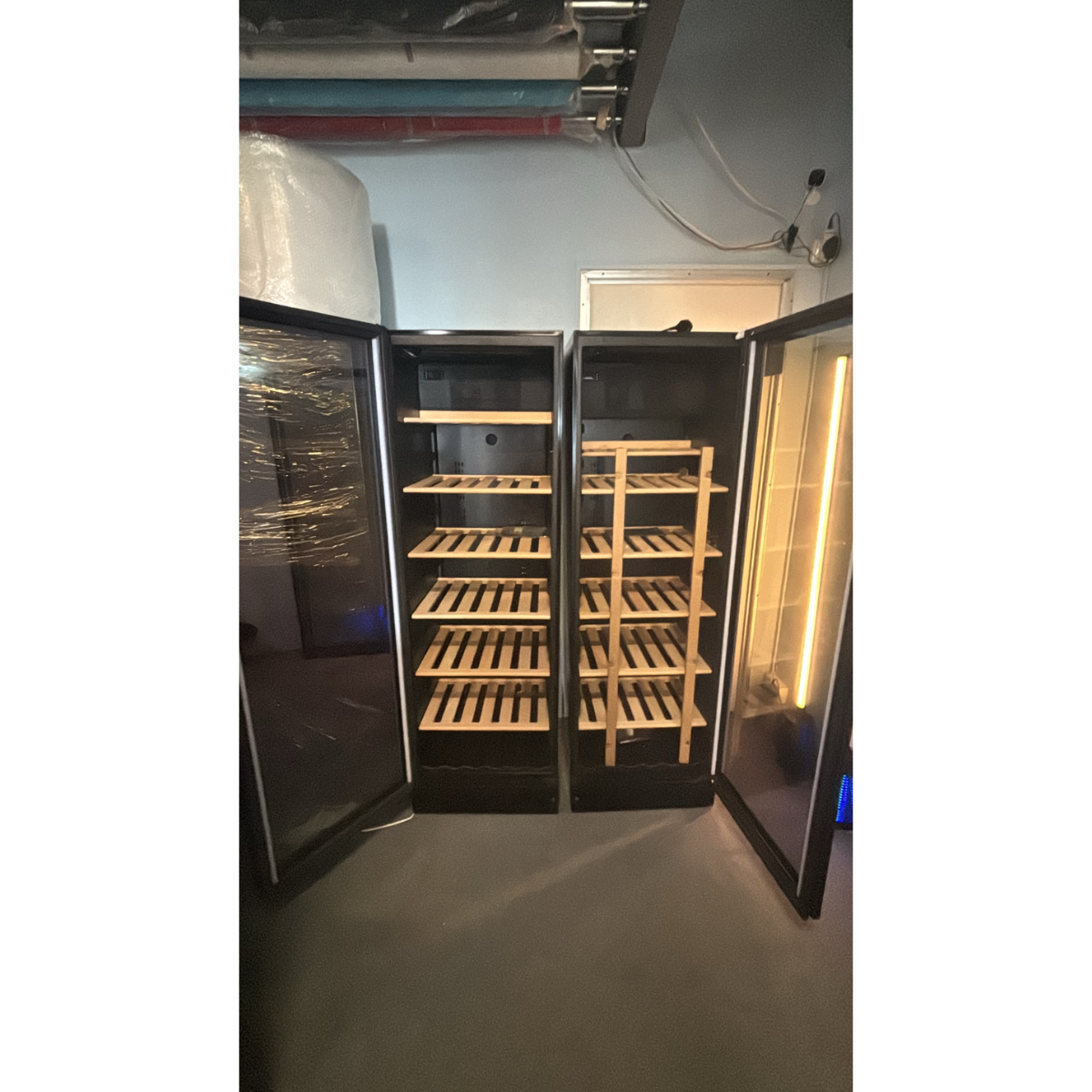 Vintec 198 Bot Single/Multi Zone Wine Side by Sode Cabinet (Used) (Left/Right Hinge)