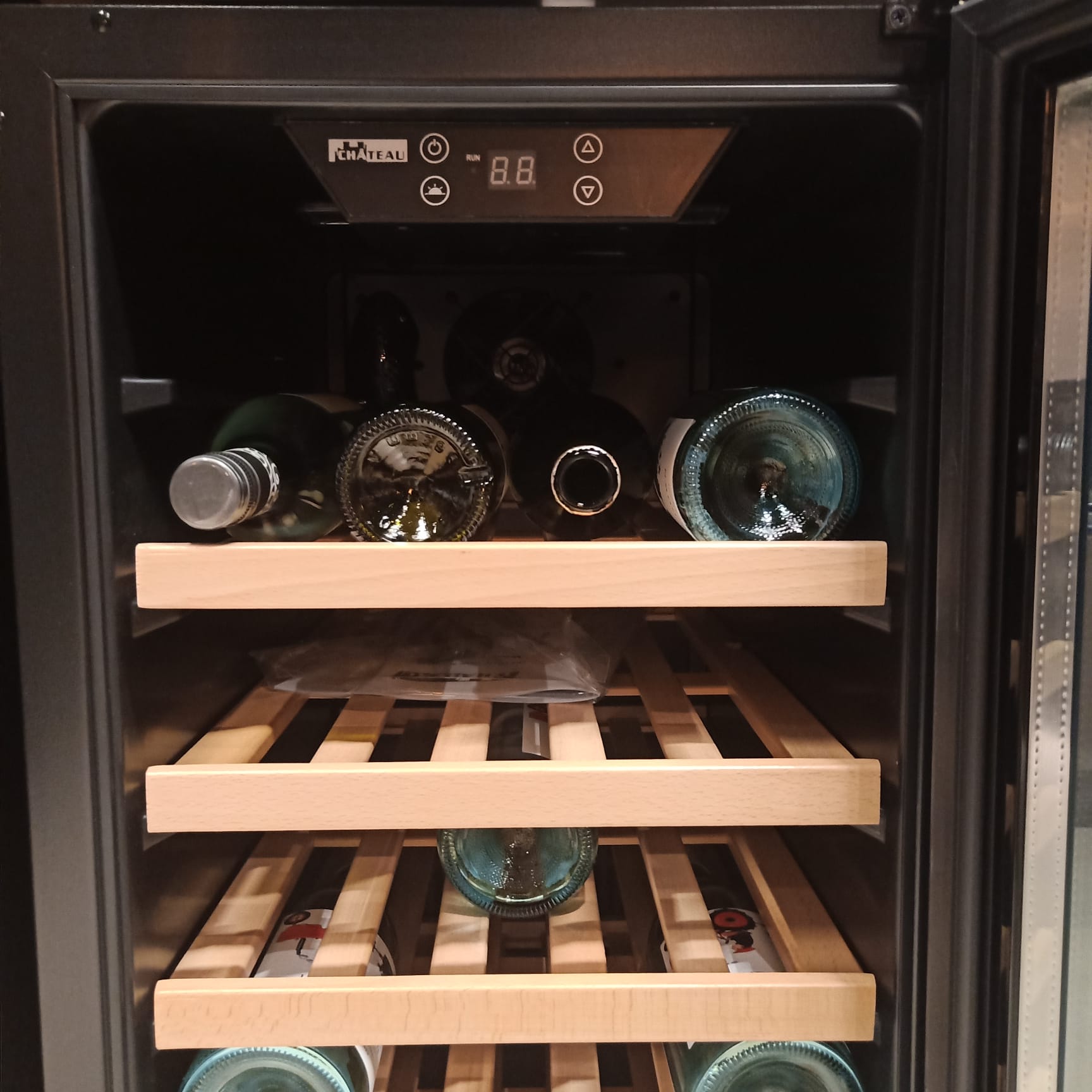 Chateau 30 Bot Wine Cabinet